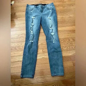 [16T]Torrid Bombshell Skinny Distressed High  Rise Jeans 
Inseam:29”